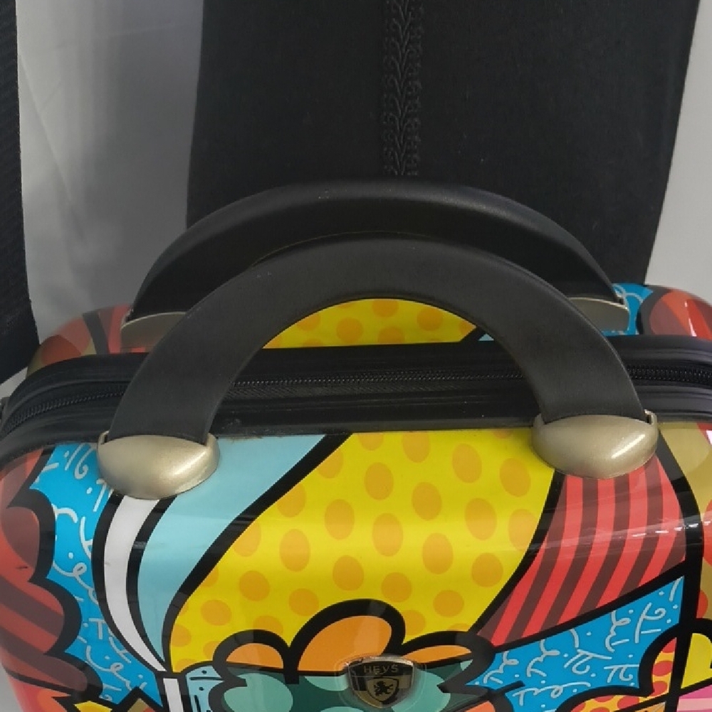 Heys America USA Britto Flowers Hard  Beauty Case Multi-Colored Retired Design - Picture 6 of 16